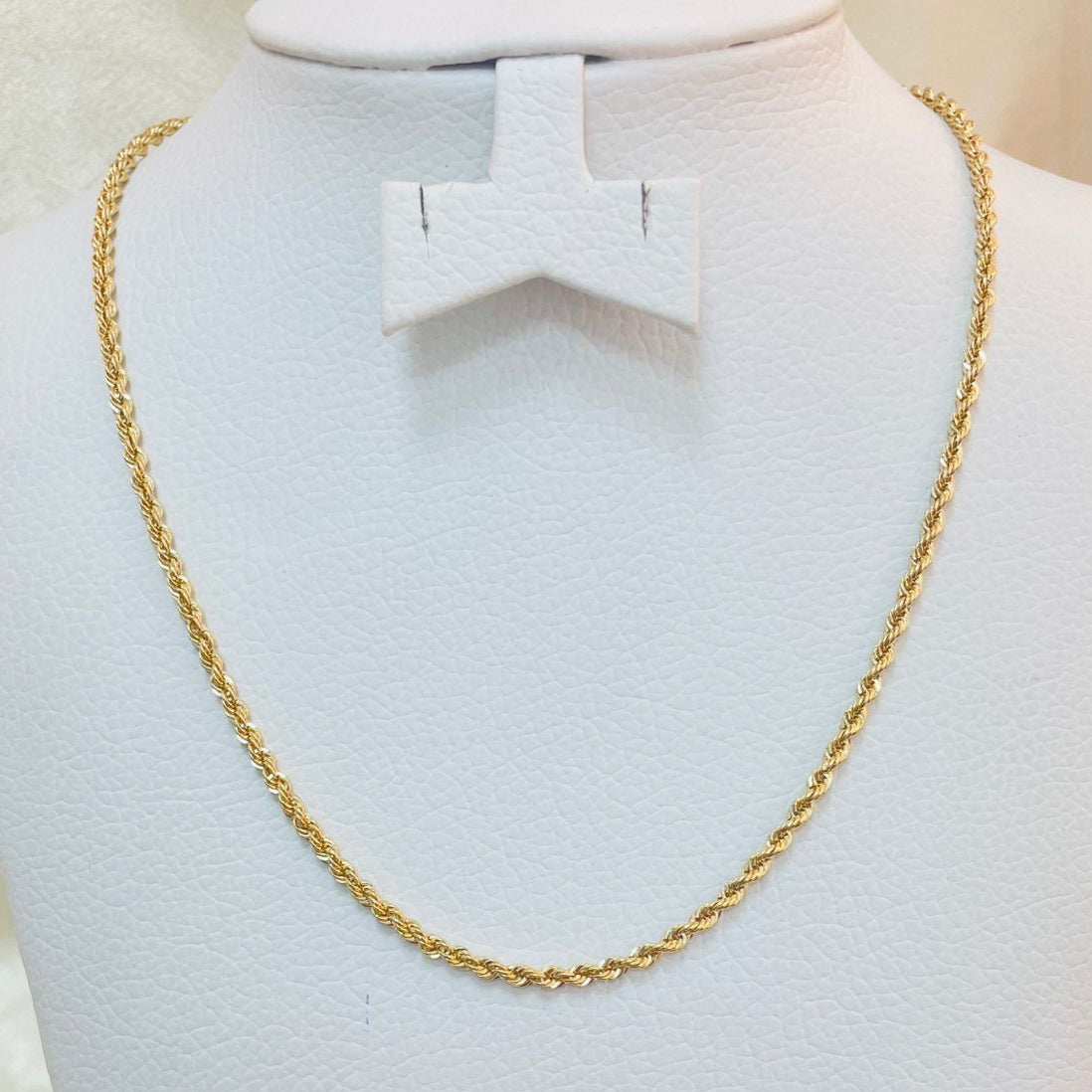 Gold rope necklace 